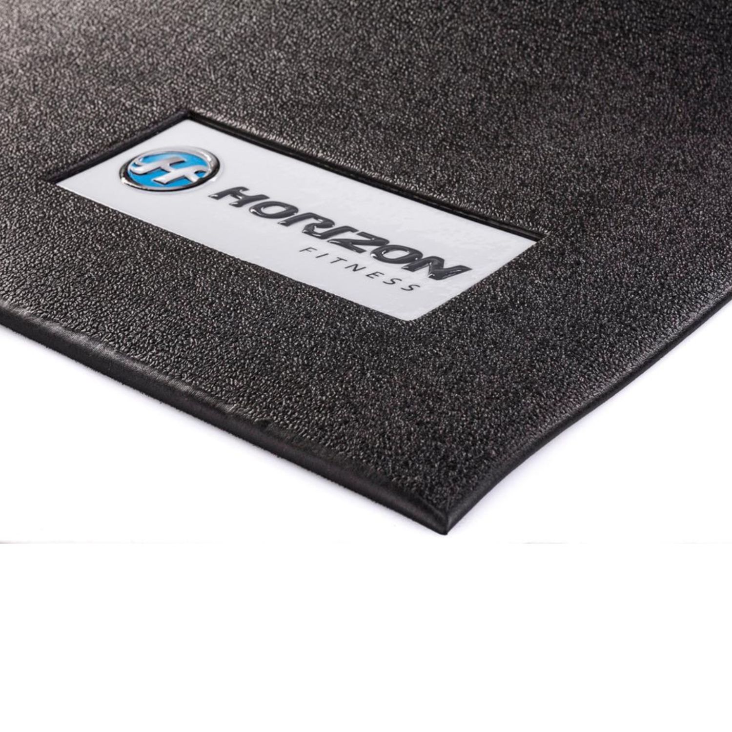Priblížený detail štruktúry materiálu čiernej ochrannej podložky Horizon